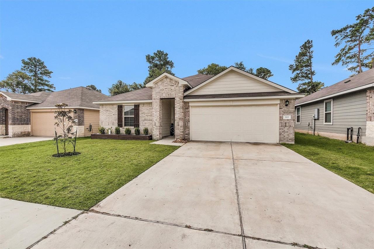 312 Pecos Dr - Photo 3 of 42
