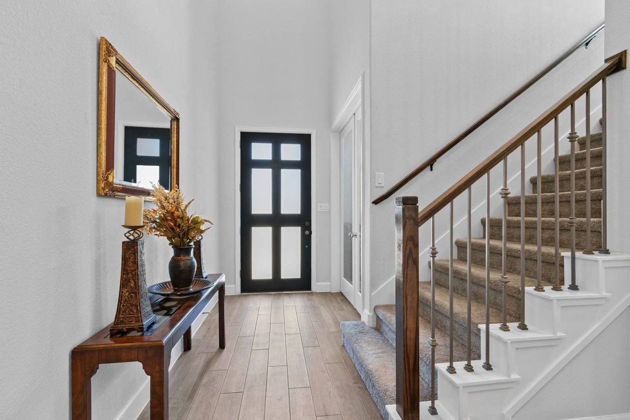 282 Sky Top Dr - Photo 6 of 49