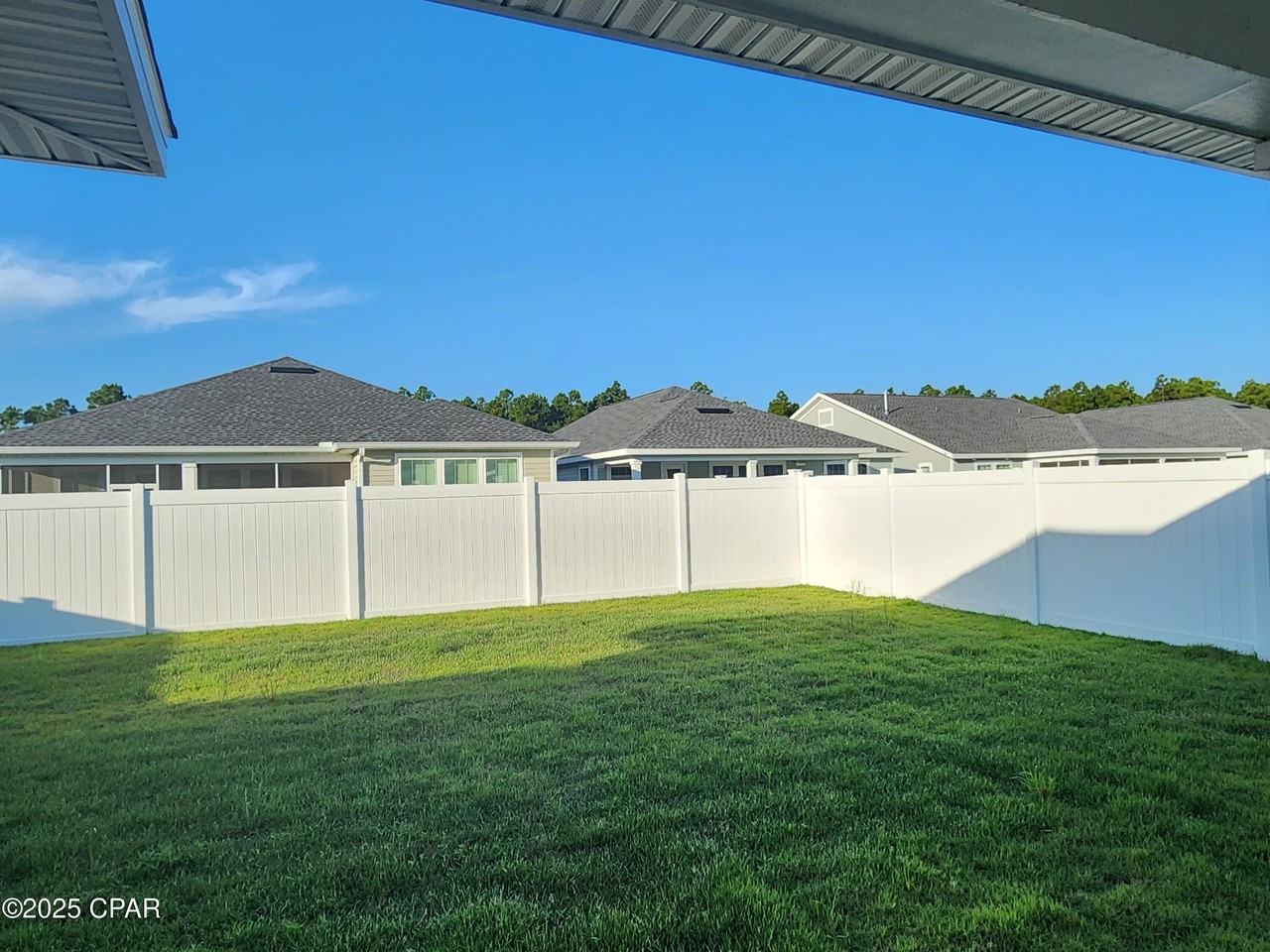 1083 Harrison Bayou Dr - Photo 3 of 36