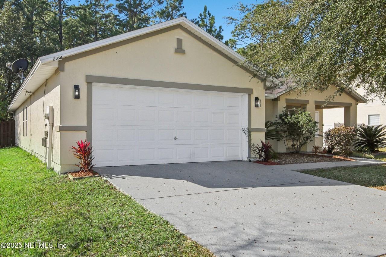 2346 Adams Lake Blvd - Photo 2 of 42