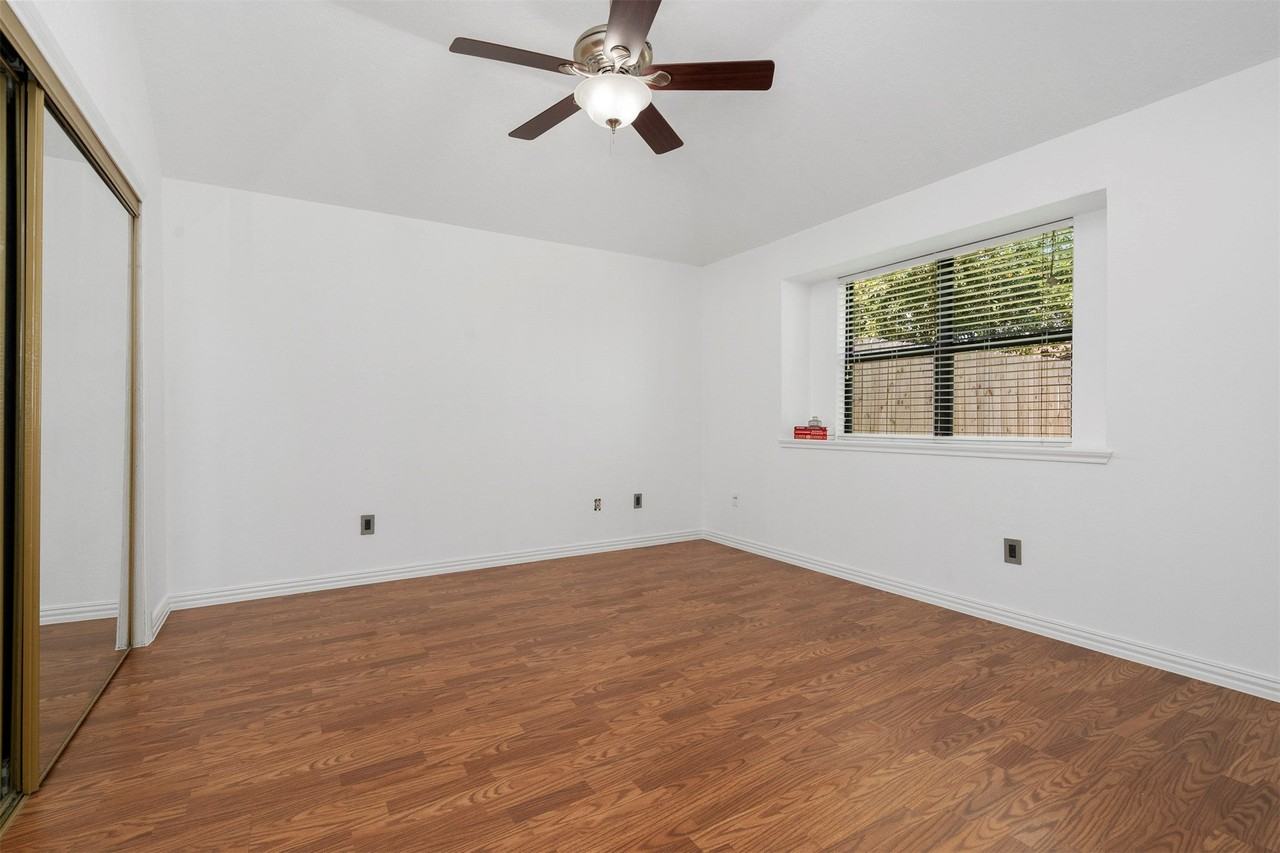 22835 Sherioaks Ln - Photo 7 of 12