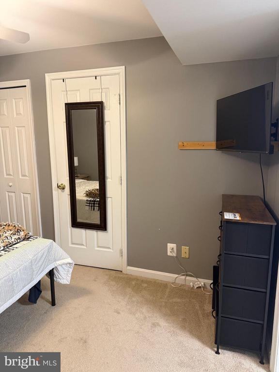 36 Dorothy Ln - Photo 4 of 20