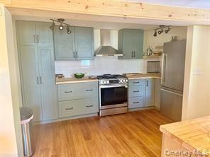 6 Da Vinci Way - Photo 2 of 28