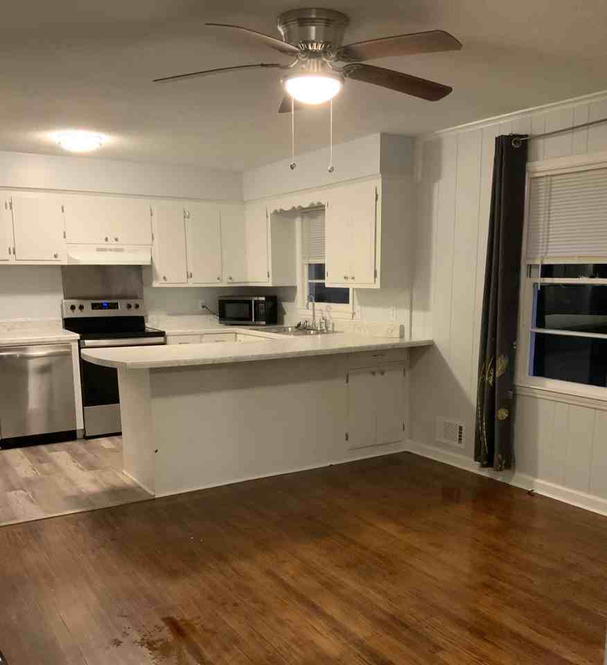 1287 Montview St #1 - Photo 3 of 10