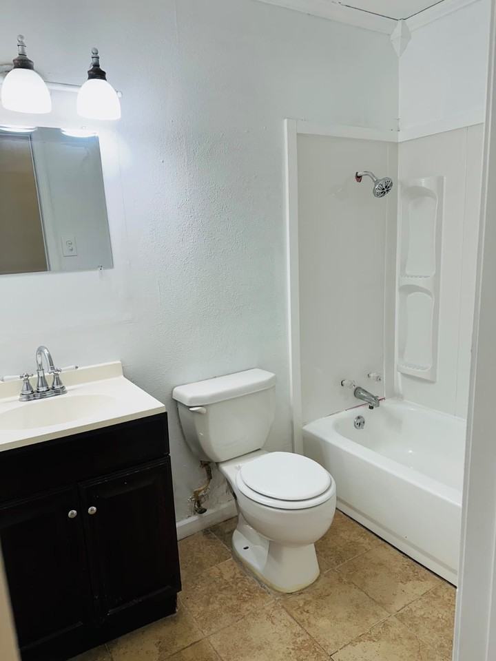 4518 Fourth St #1 - Photo 7 of 14