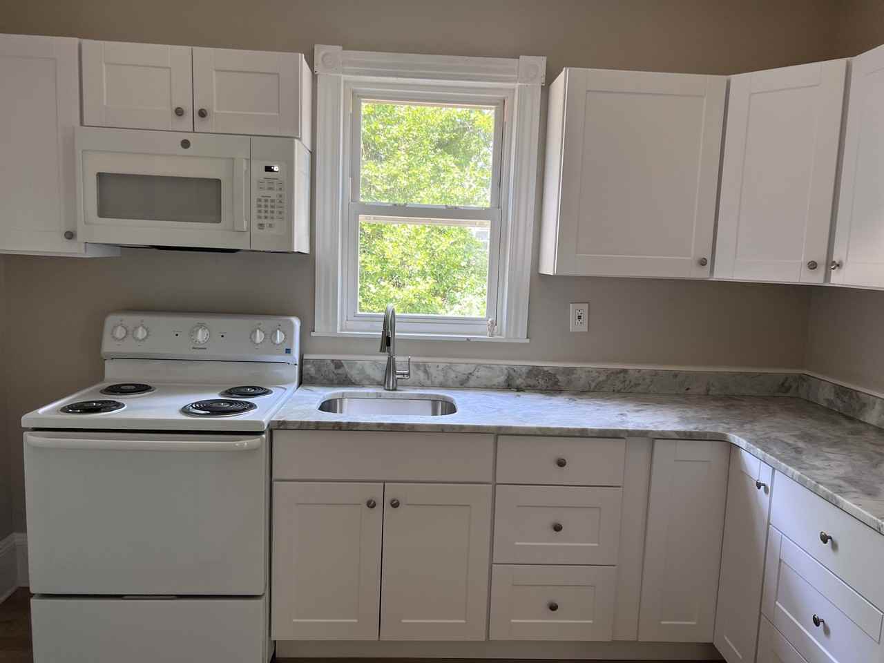 163 S New York Rd #1 - Photo 3 of 16
