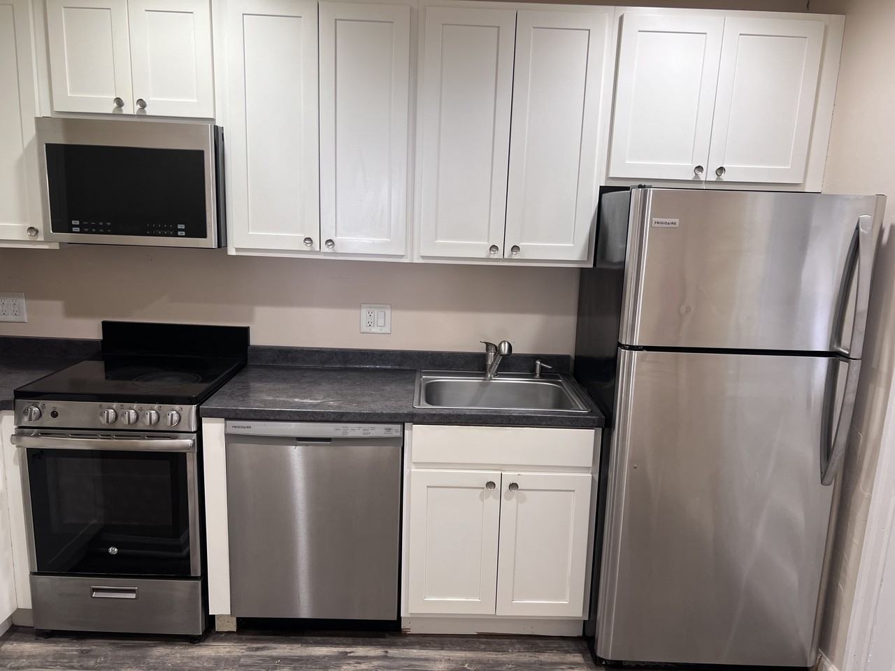 4802 Ventnor Ave #A - Photo 5 of 11