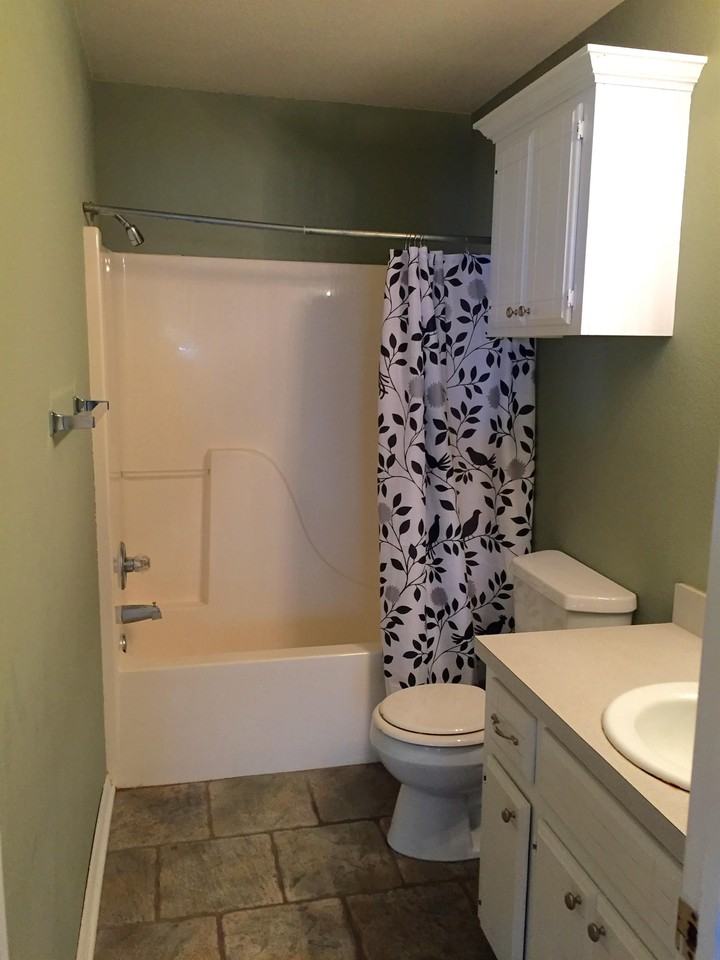 214 W Dewey St #21 - Photo 6 of 13