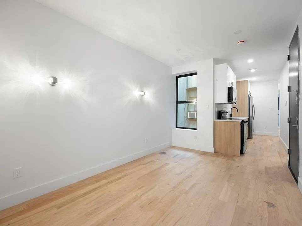 20-18 Palmetto Street #2 - Photo 3 of 6