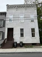 featured image of 44 Osborne St #1