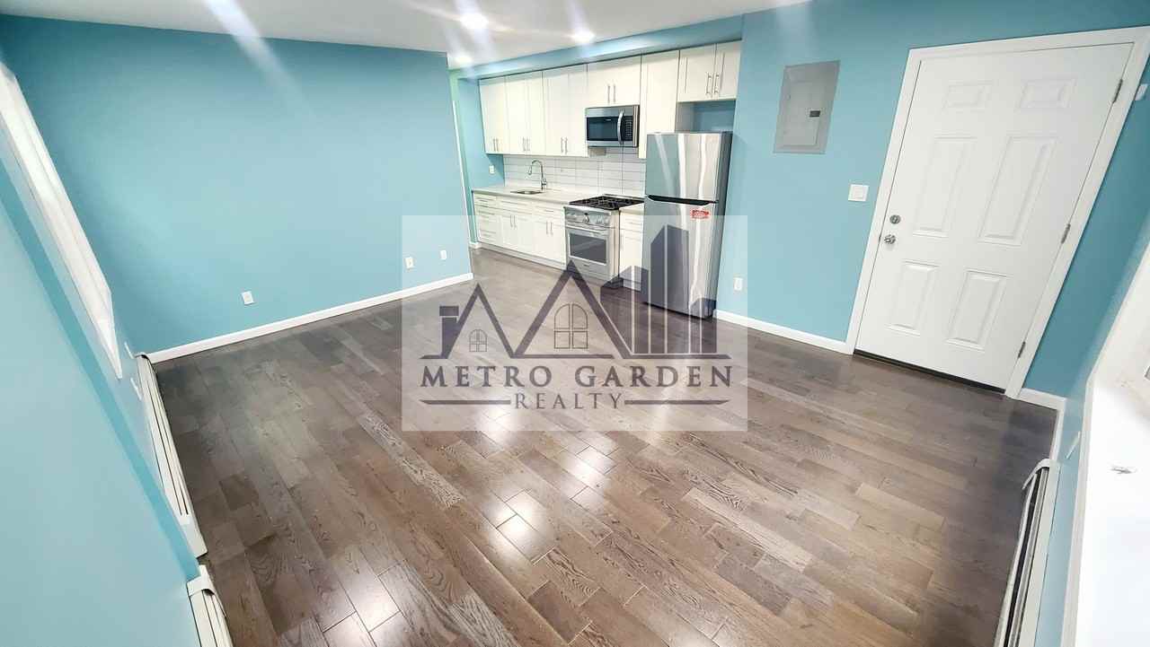 158-24 77th Avenue - Photo 2 of 14