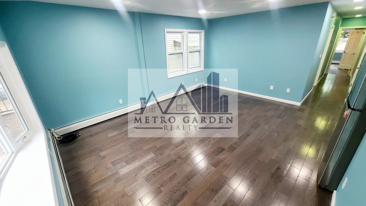 158-24 77th Avenue - Photo 3 of 14