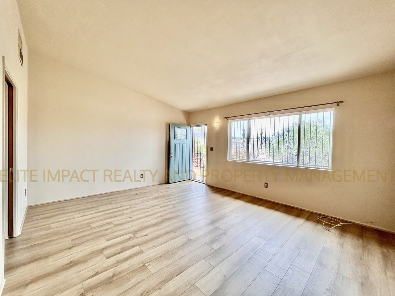 3215 N Cherry Ave #3215 - Photo 4 of 15