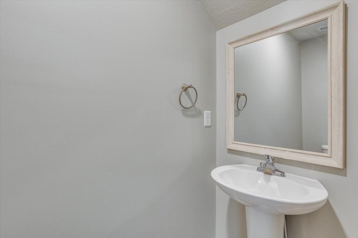8856 W Haylee Cir #1 - Photo 7 of 15