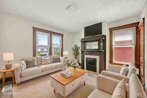 featured image of 2421 Kenilworth Ave #2