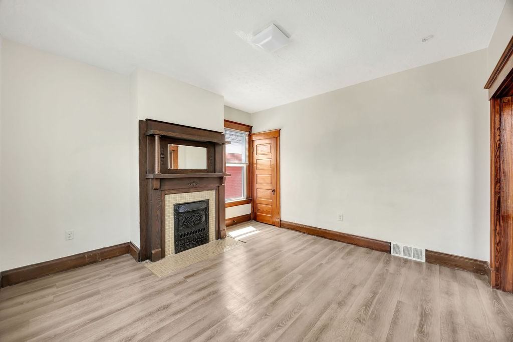 2421 Kenilworth Ave #2 - Photo 2 of 20