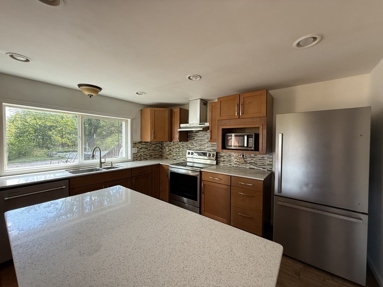 2462 Lahmeyer Rd #A - Photo 5 of 10
