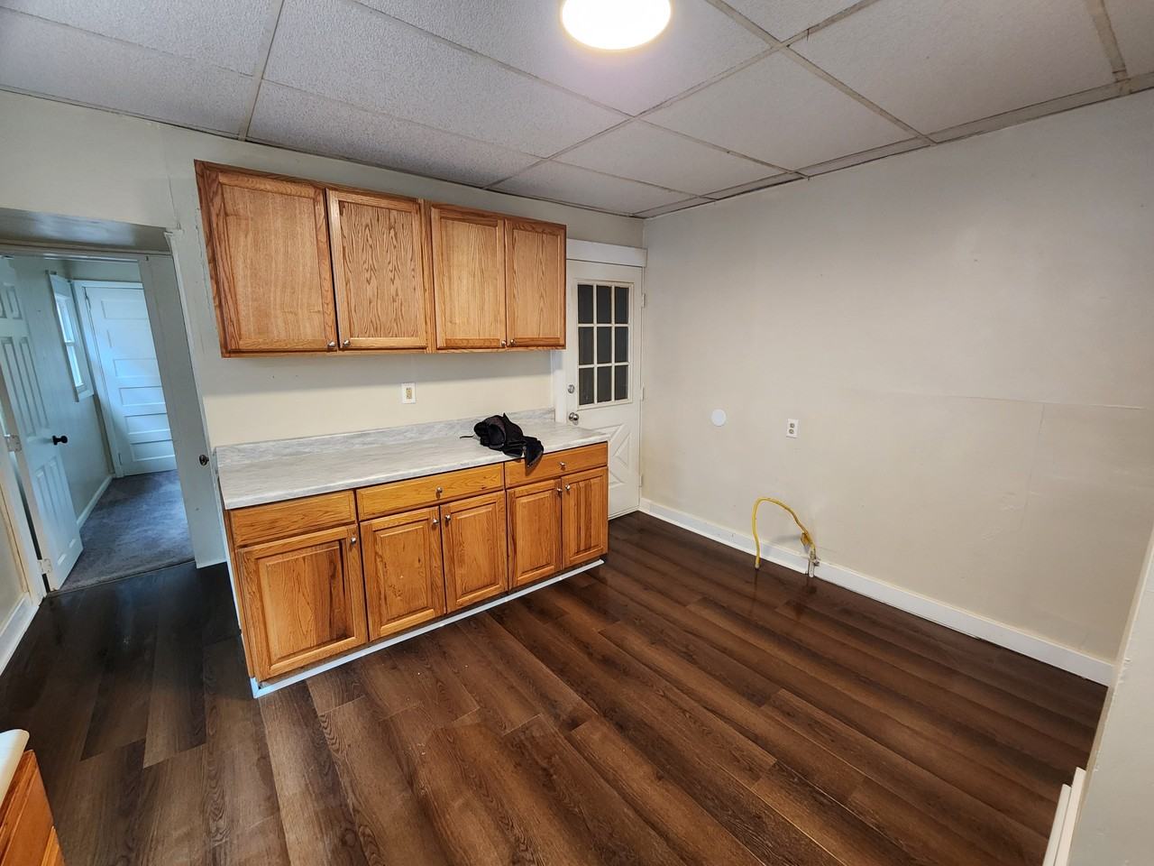 654 W 4th St #1stFL - Photo 5 of 10