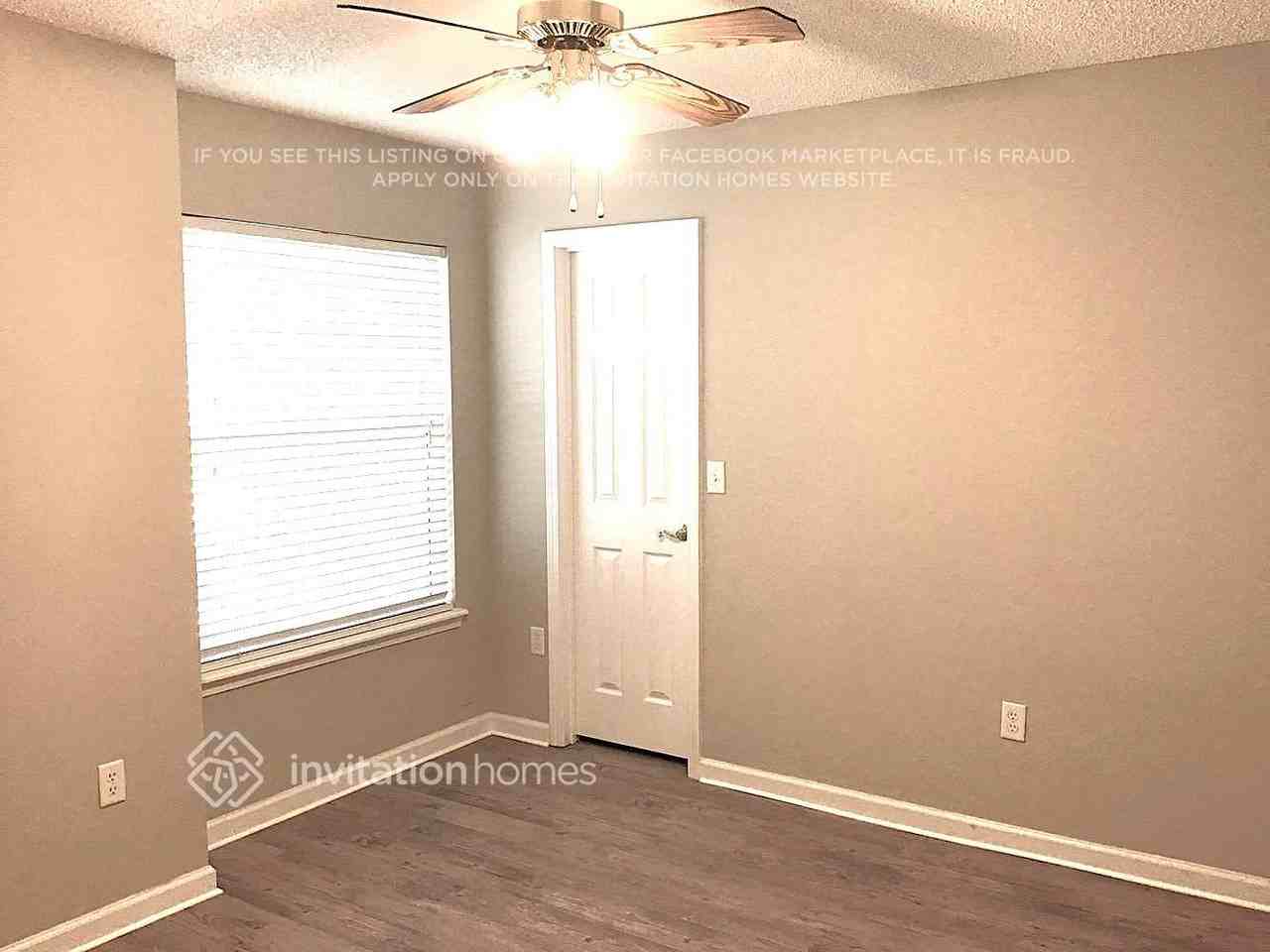 3513 Whisper Creek Blvd - Photo 3 of 8