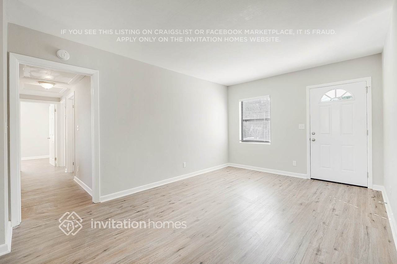 4025 Loys Dr - Photo 4 of 20