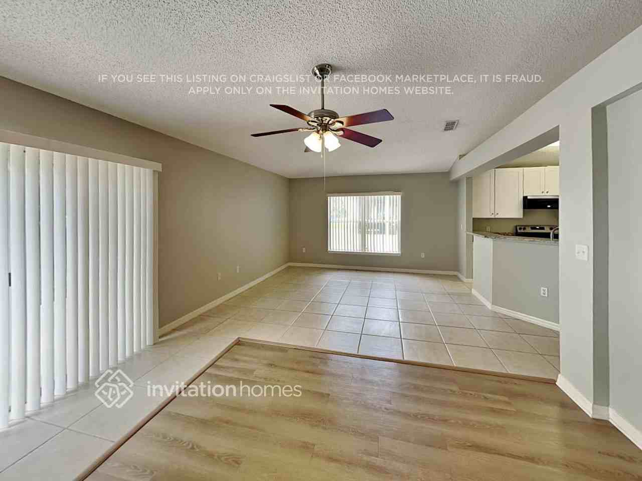 2100 Brookshire Cir - Photo 3 of 18