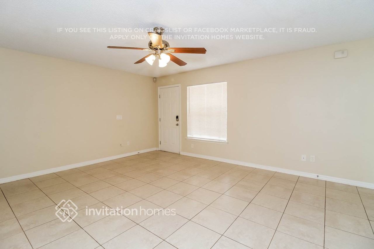 9857 Red Clover Ave - Photo 4 of 21