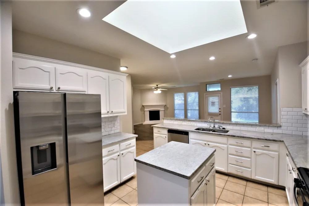 6101 Farrah Drive - Photo 3 of 9