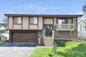 featured image of 1307 Foxcroft Dr