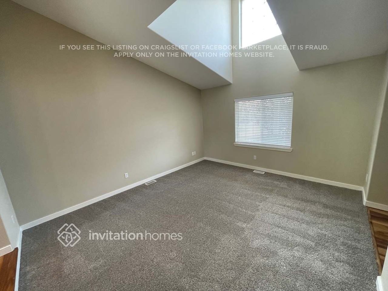 19407 Valley View Dr - Photo 2 of 12
