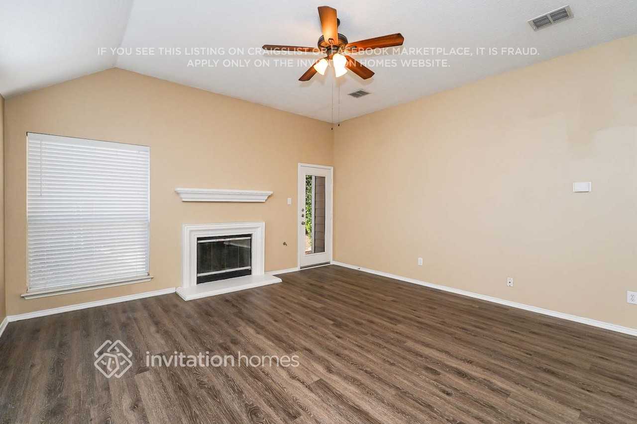 5016 Dougal Ave - Photo 3 of 17