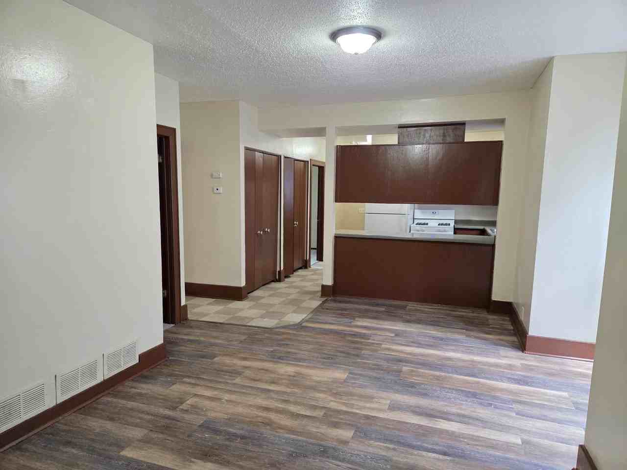 2516 Lyndale Ave N #1 - Photo 5 of 18