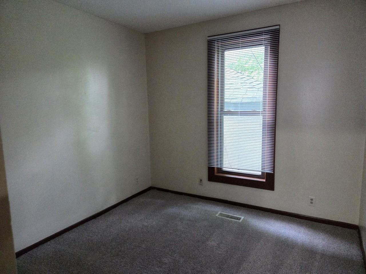 2516 Lyndale Ave N #1 - Photo 6 of 18
