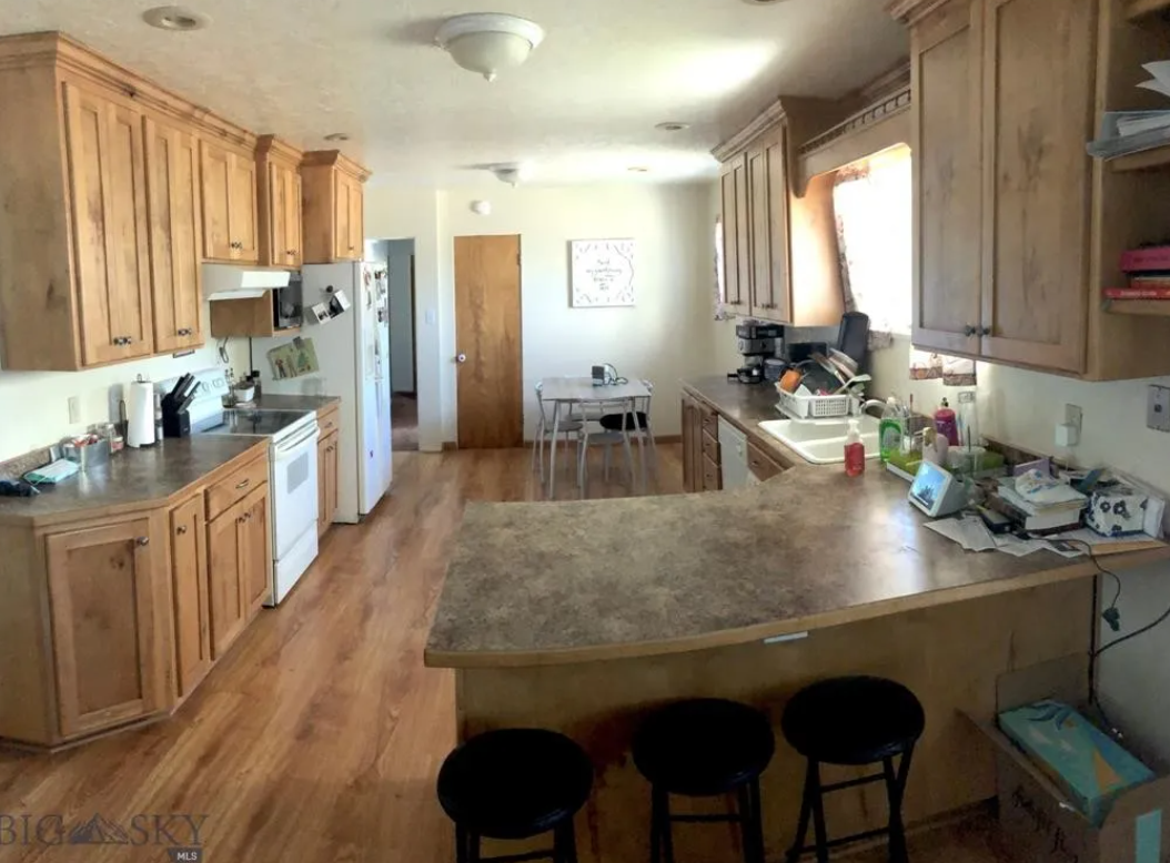 39 Skihi St #A - Photo 2 of 4