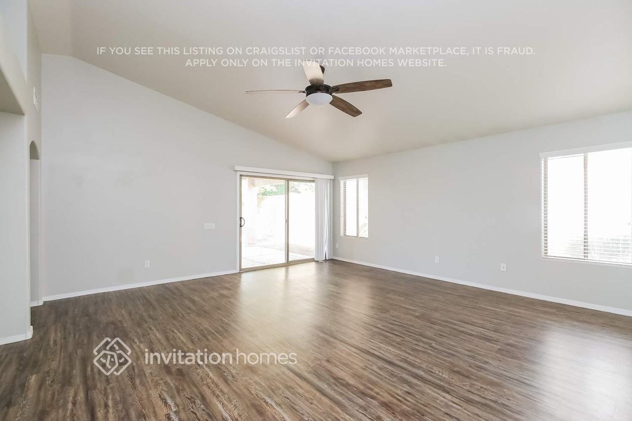 8530 E Monte Ave - Photo 2 of 16