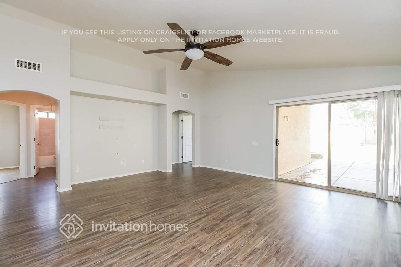 8530 E Monte Ave - Photo 3 of 16