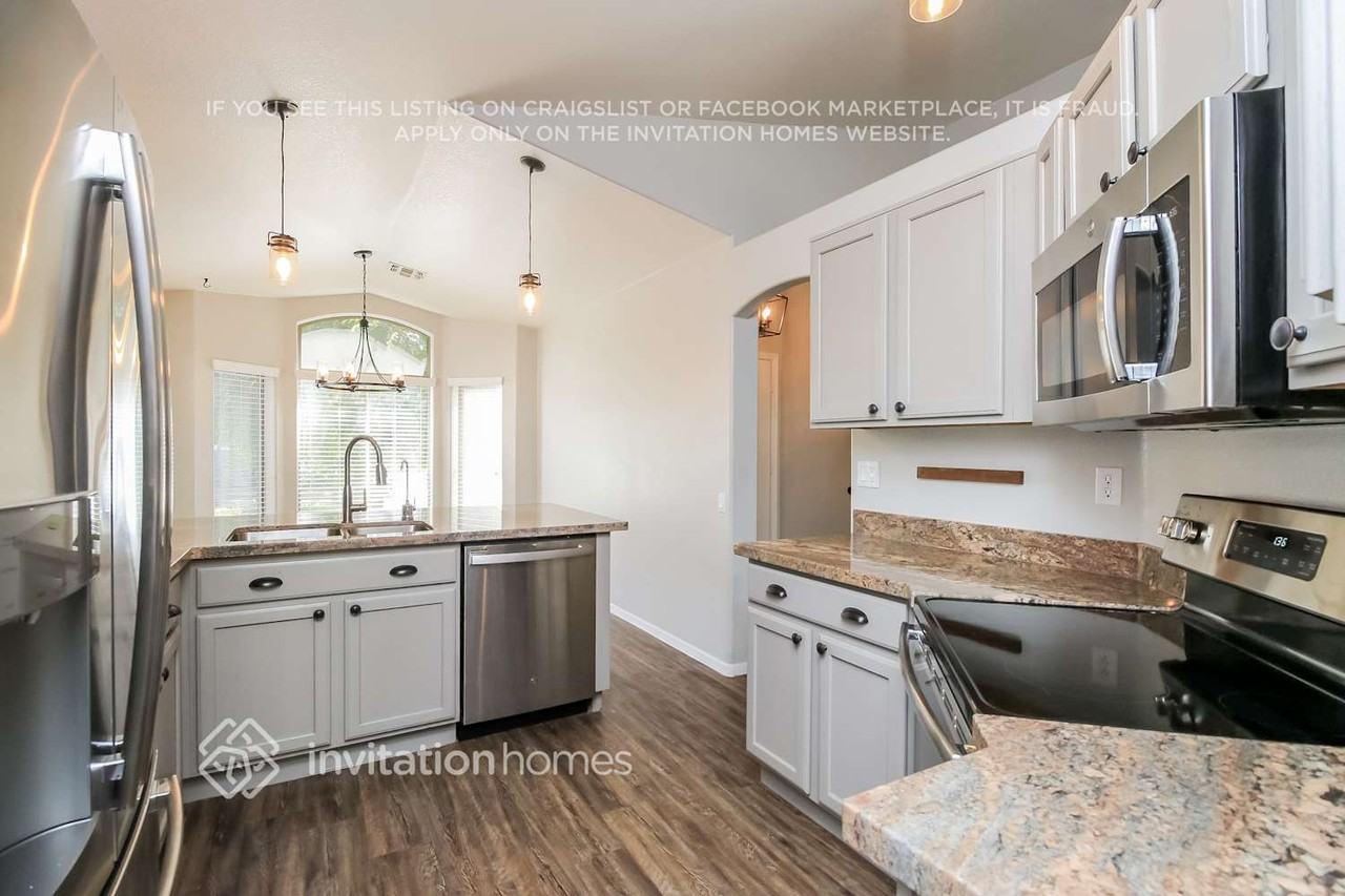 8530 E Monte Ave - Photo 6 of 16