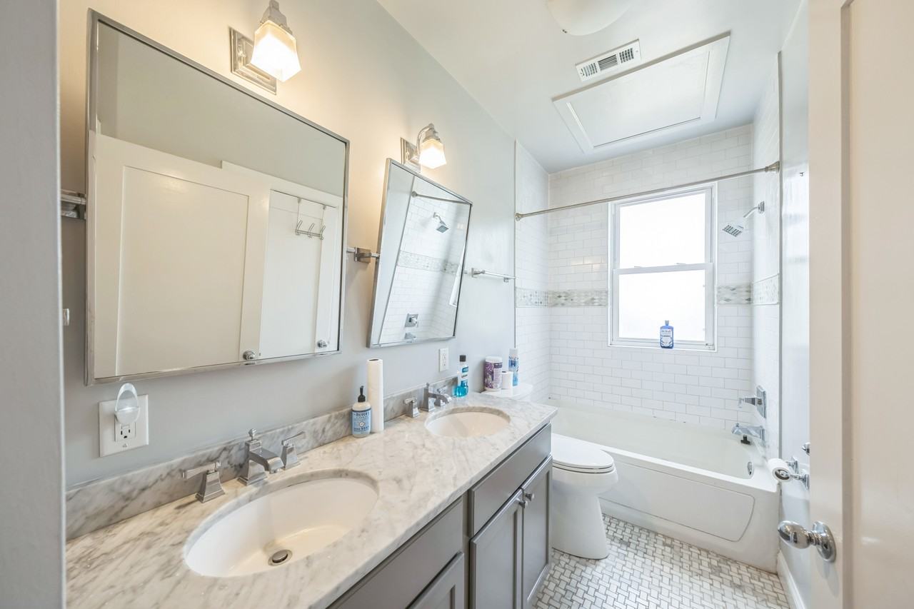 723 K St Ne - Photo 7 of 24