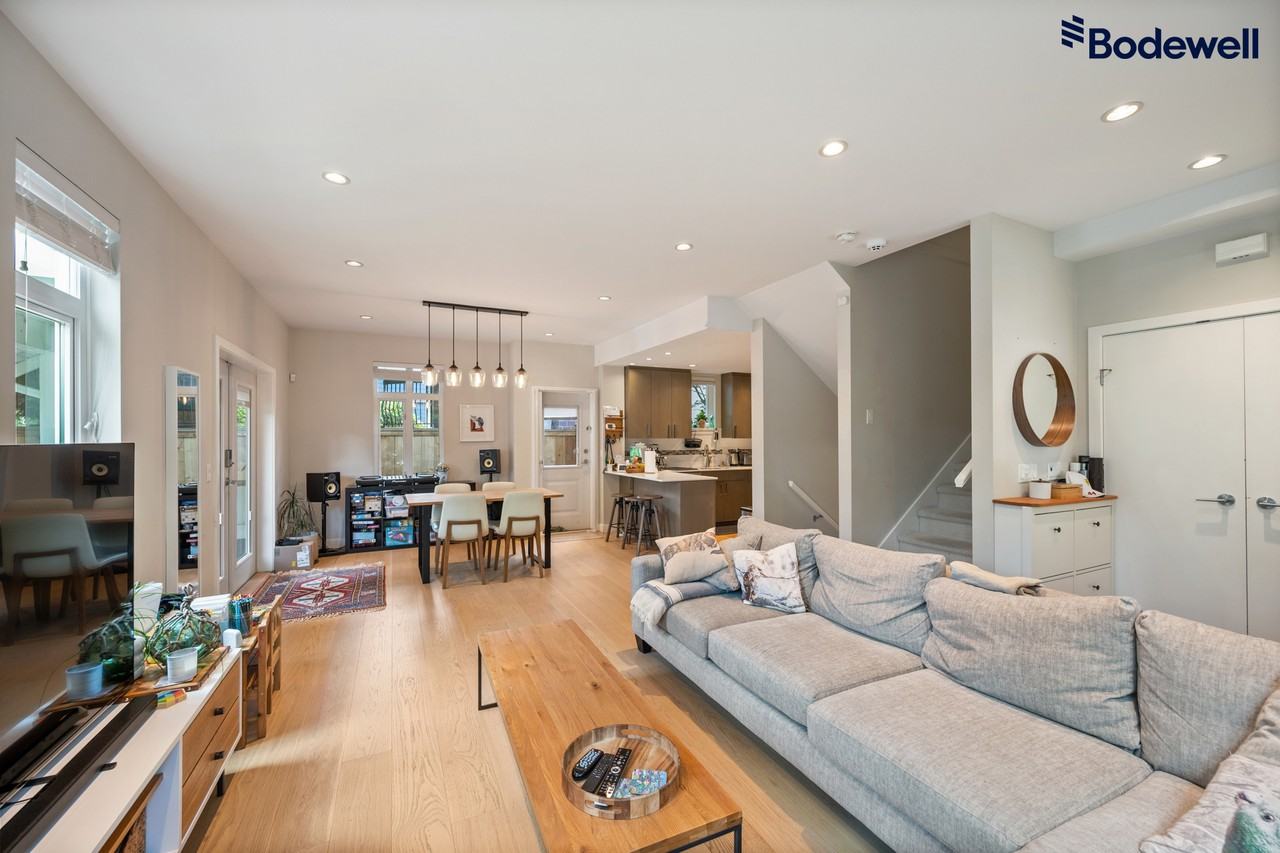2XX W 19th Street - Photo 2 of 21