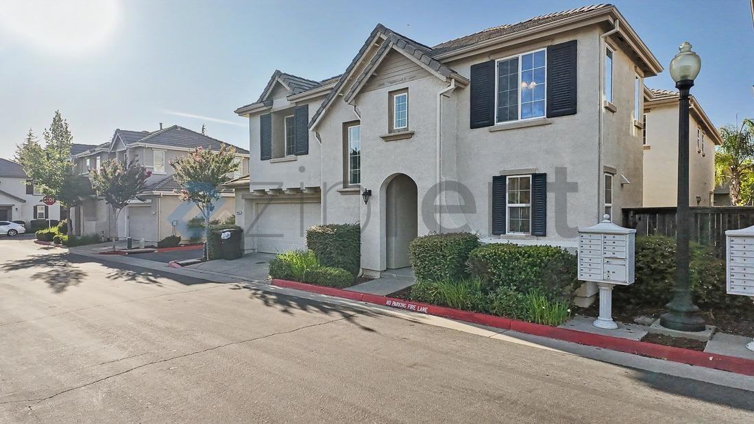 8464 Roseto Rd - Photo 4 of 50