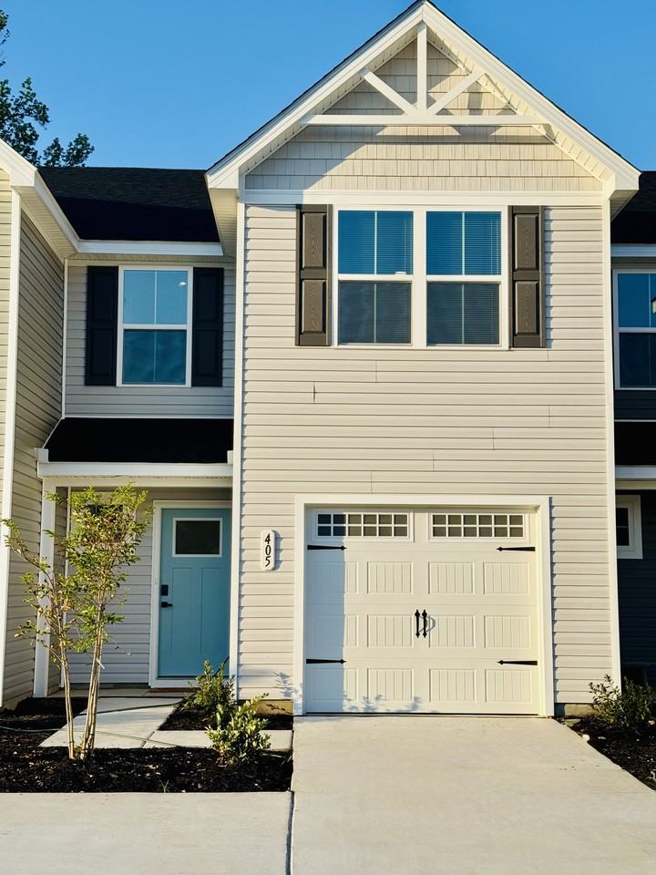 405 Myrtle Meadows Dr #1 - Photo 2 of 47
