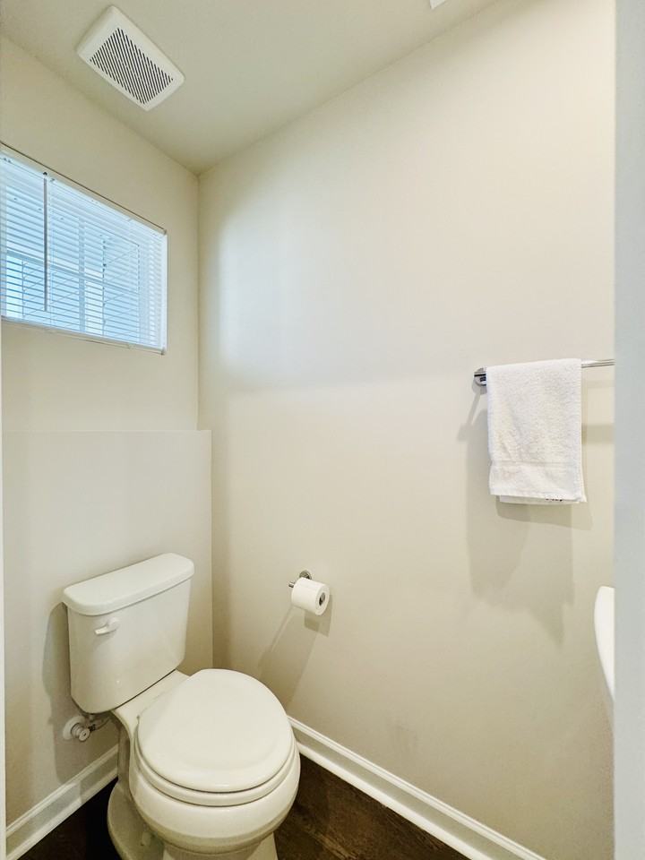 405 Myrtle Meadows Dr #1 - Photo 5 of 47