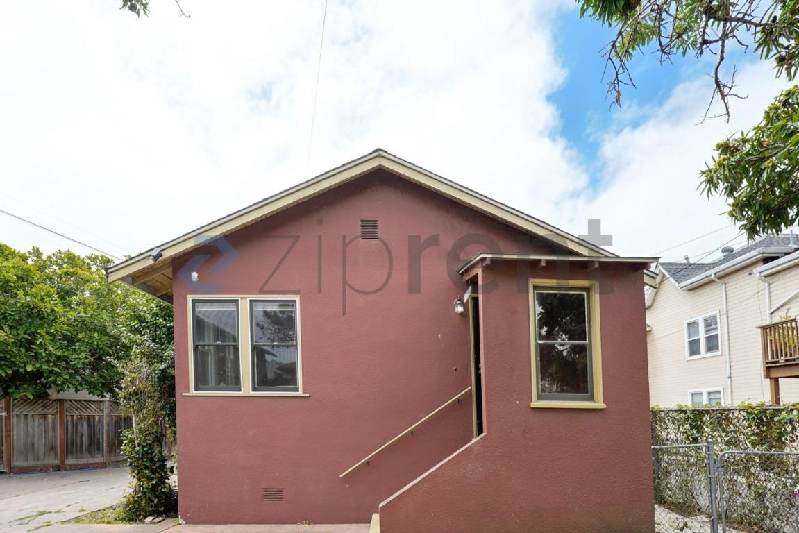1052 45th St #A - Photo 2 of 22