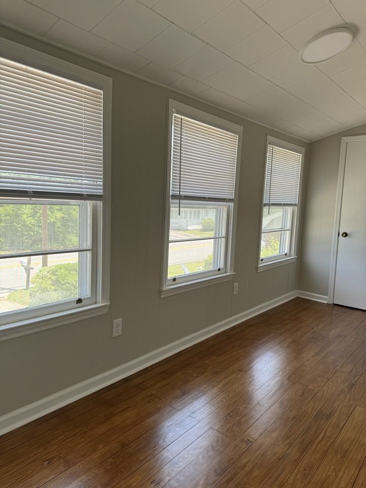 204 S Zetterower Ave #1 - Photo 6 of 7