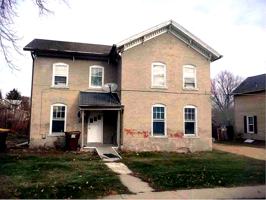 featured image of 810 1/2 E Shawnee St #810-5