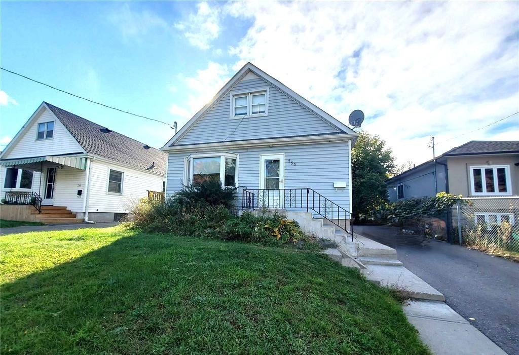 253 Sinclair Avenue #MAIN - Photo 3 of 25