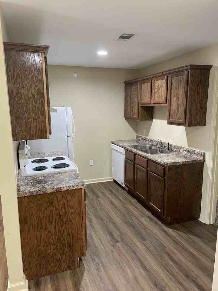 800 W Hoadley Rd #7F - Photo 3 of 8