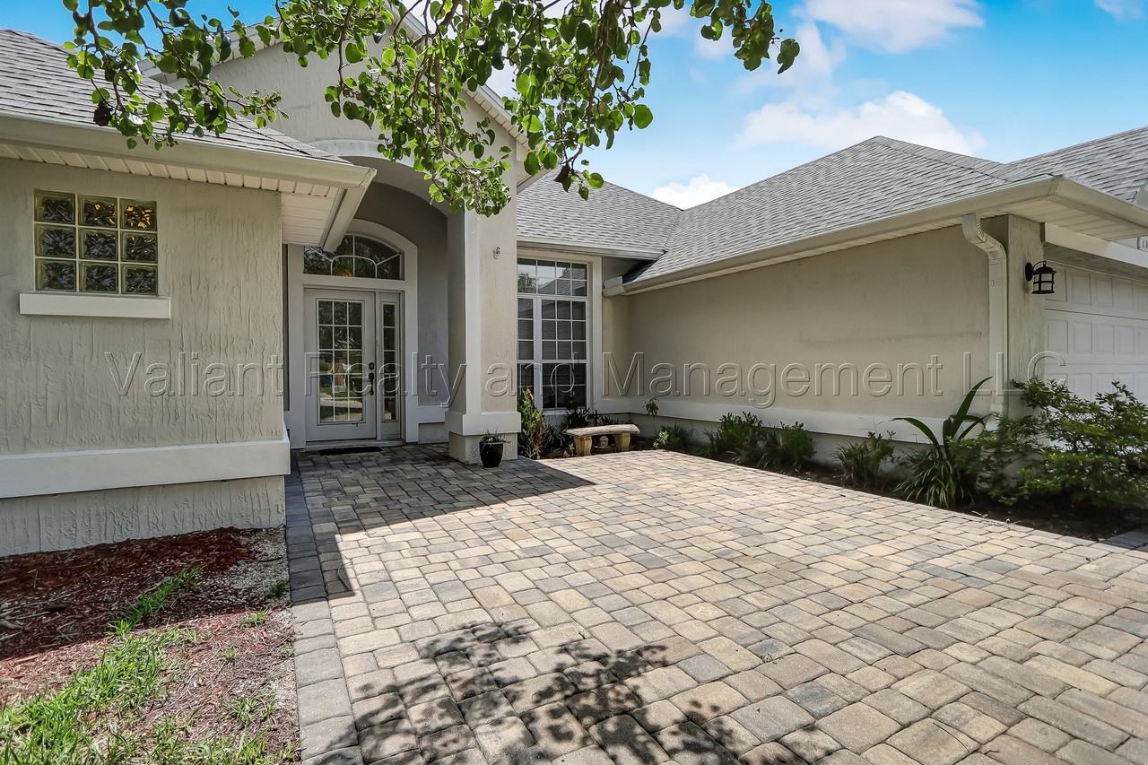 1015 Mystic Harbor Dr #1 - Photo 4 of 37