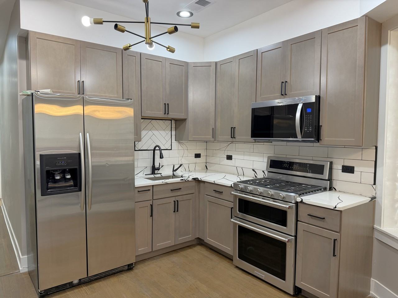 1911 South Ridgeway Avenue #1F - Photo 4 of 6