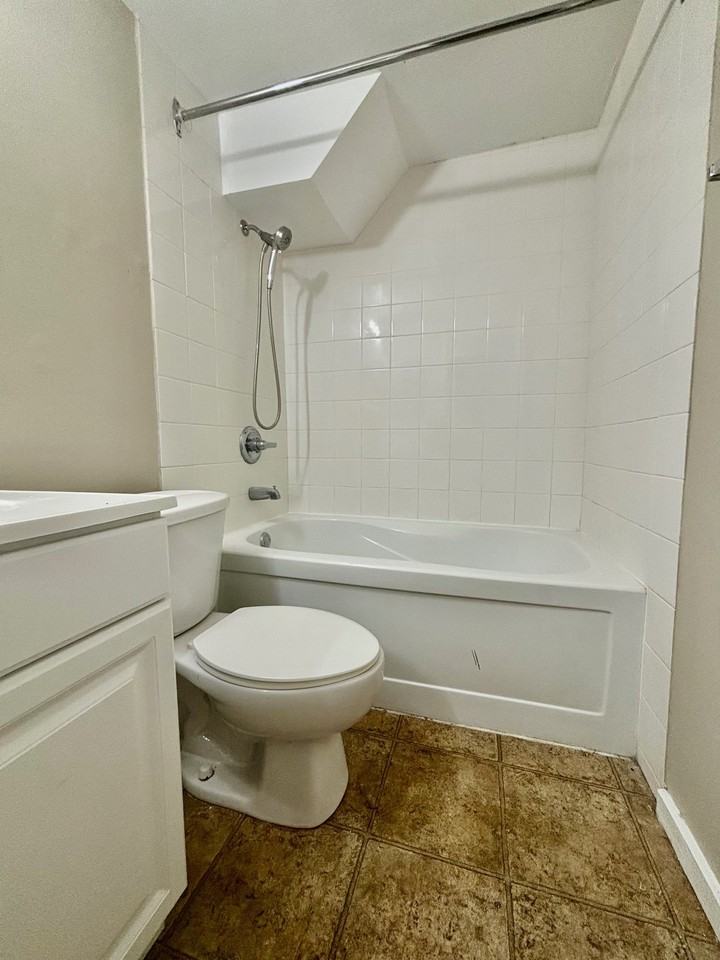 505 4 St Se - Photo 7 of 12