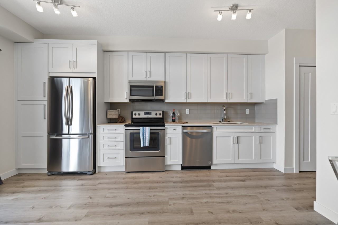 20 Walgrove Walk Se - Photo 3 of 25